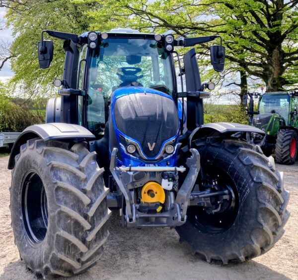 VALTRA N175 ACTIVE 4WD TRACTOR – SIGMA POWER 201HP MAX