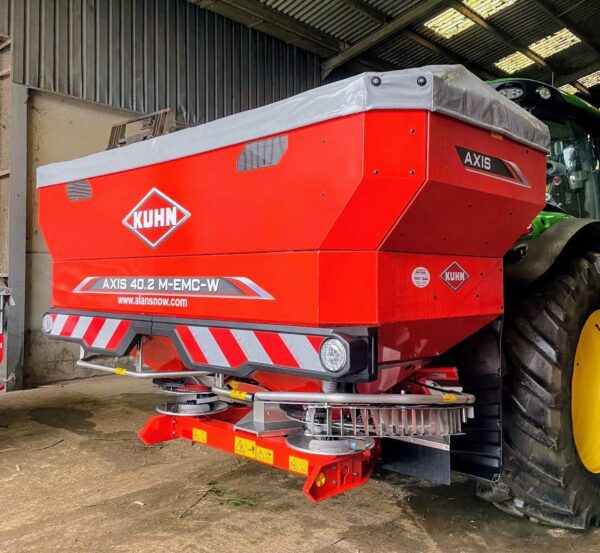 KUHN AXIS 40.2 M EMC VS8 – QUANTRON fert spreader