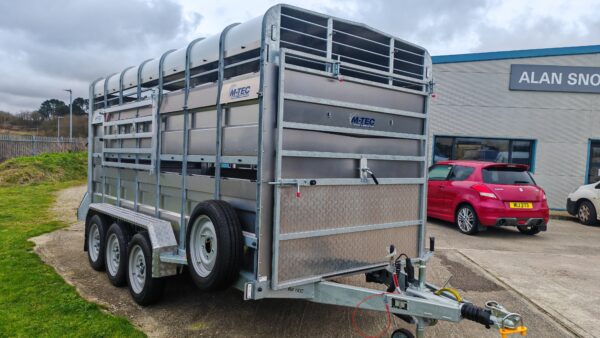 M-tec 14ft x 6ft tri axle livestock trailer c/w sheep decks