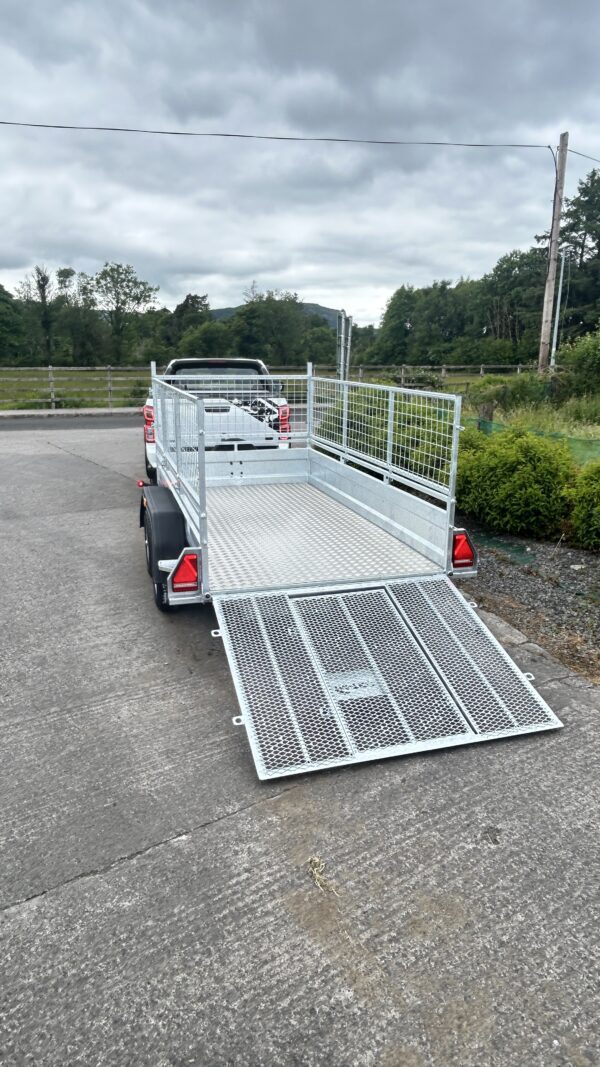 M-TEC Twin Axle Trailer Range