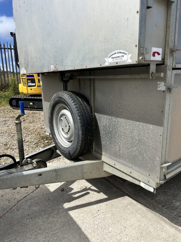 Graham Edwards GET12W 12′ x 6’3″ Twin-axle Livestock trailer – 2022